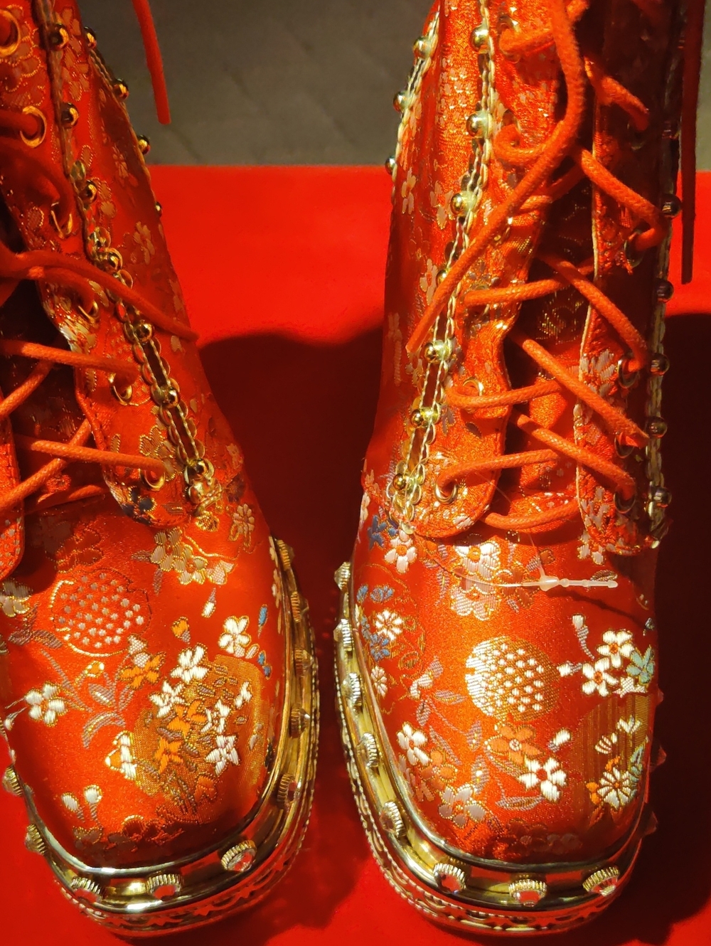 Floral Tapestry Women's 38/8 with Pearls Red And Gold Color Lace Up Ankle Boots